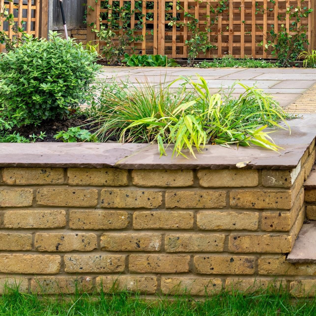 Landscaping Brick Slips | Garden Walls – The Brick Tile Company